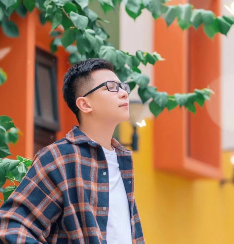 版本之子的第一张照片--北海王婆说媒